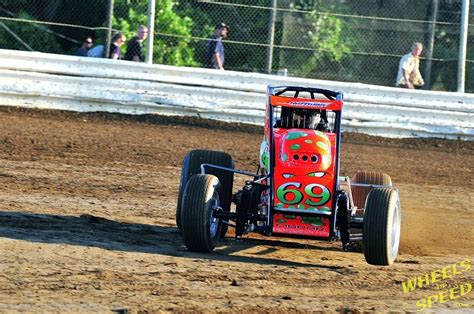 New Egypt Speedway, 6/2/11 :: Wheels of Speed