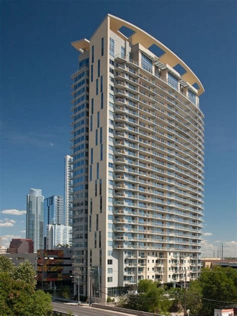 The Monarch Apartments in downtown Austin – AustinTowers.net – TOWERS