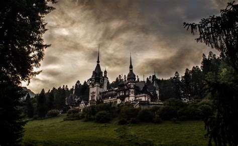 File:Fairy tale castle.jpg - Wikimedia Commons