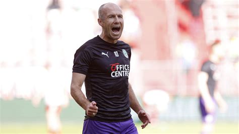 Arjen Robben retires again after comeback with Groningen - Sports ...