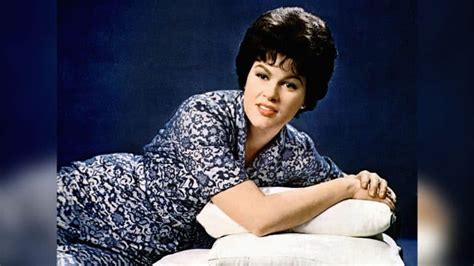 Patsy Cline & The Jordanaires Sing 'Blue Moon Of Kentucky' In 1963 ...