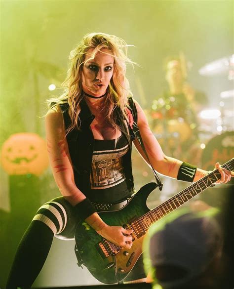 Nita Strauss Wallpapers - Wallpaper Cave