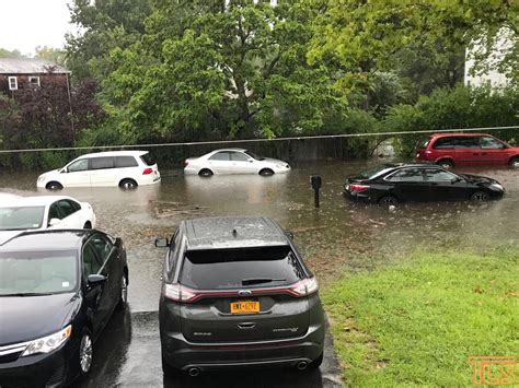 VIDEO & PHOTOS: Heavy flooding strands motorists in Lakewood - The Lakewood Scoop