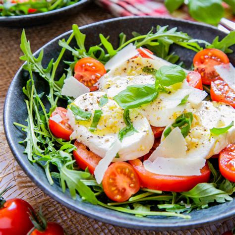 Easy Tomato and Mozzarella Salad - Helen's Fuss Free Flavours