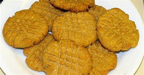 Memaw's Peanut Butter Cookies Recipe by Amy-Eliizabeth Hookey - Cookpad
