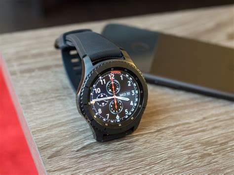 Samsung Gear S3 review: All-in on a 'more is more' strategy | Android ...