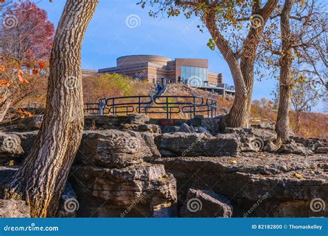 Fossil Bed at the Falls of the Ohio Interpretive Center Editorial Image - Image of clark ...