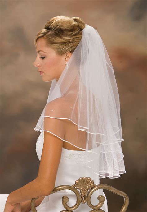 wedding veil | Wedding veils short, Wedding bridal veils, Ivory bridal veil