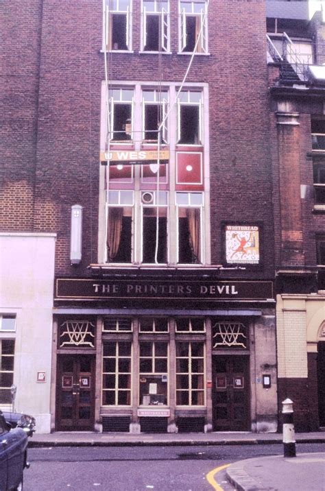 Fetter Lane, Holborn, 1971 in 2020 | London pubs, London, Pub