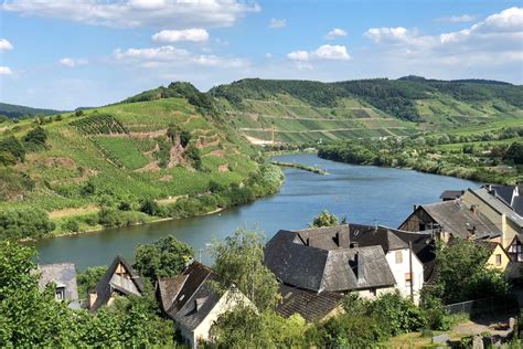 Tour Germany’s Wine Country: The Mosel and The Pfalz - WineCountry.com