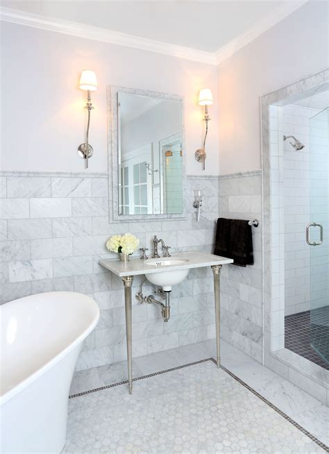 Lovely 12 Insanely Beautiful White Carrara Marble Bathroom Ideas IJ02jke https://ijcar-2016.info ...