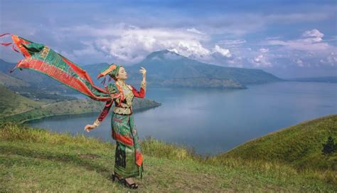 Potret Panorama 7 Danau Terindah di Dunia, Termasuk Laut Mati di Jordan