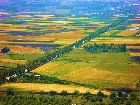 LEBANON, BEAUTIFUL BEKAA VALLEY | Beautiful places on earth, Beirut lebanon, Lebanon