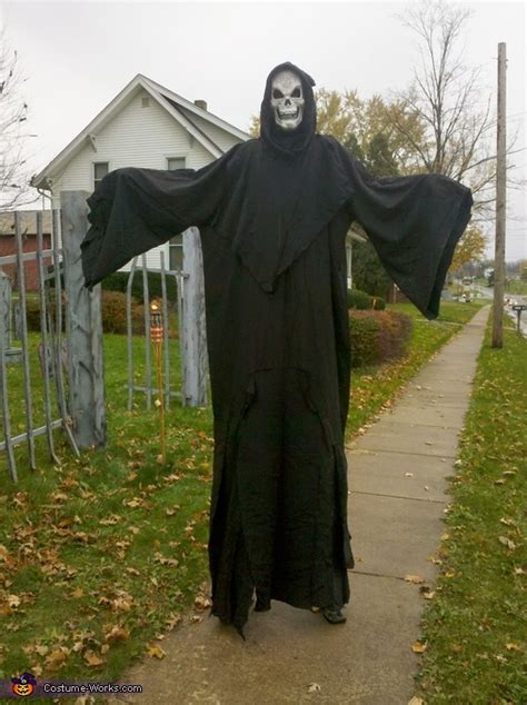 Grim Reaper Costume | Last Minute Costume Ideas