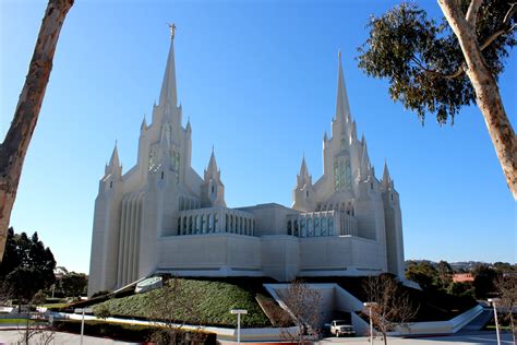 File:San Diego, CA USA - The Church of Jesus Christ of Latter-day Saints (Mormons) - panoramio ...