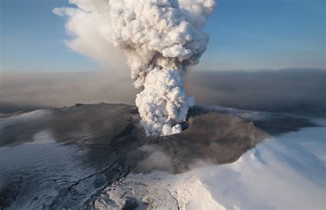 Las imágenes más impresionantes del volcán islandés que ha paralizado Europa