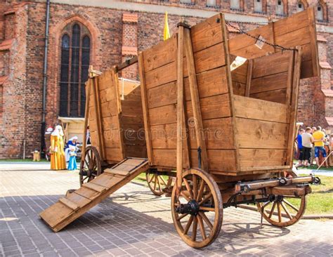 Medieval Cart Stock Photo - Image: 61189023