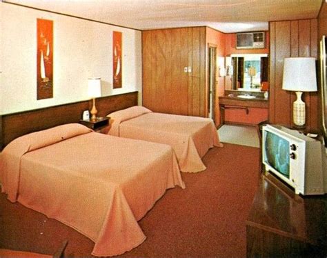 Pocomoke, Maryland Postcard Quality Courts Motel Bedroom Retro, Shabby Chic Bedrooms, Guest ...