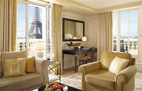 Shangri-La Hotel Paris « Luxury Hotels TravelPlusStyle