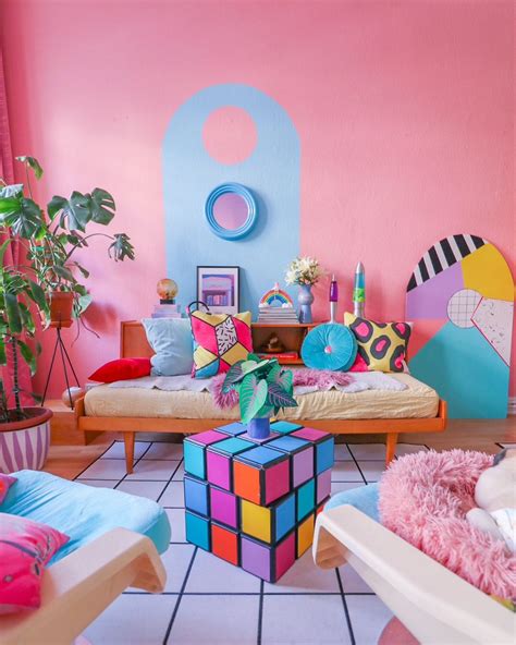 12 Funky Home Decorating Ideas That Will Make You Gasp