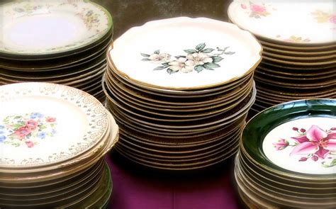 elegant plates buffet – Southern Vintage Table