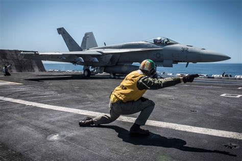 Boeing Delivers the First Upgraded F/A-18 Fighter Jet to US Navy ...