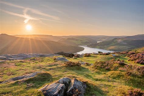 10 Best Things to Do in Derbyshire - What is Derbyshire Most Famous For? - Go Guides