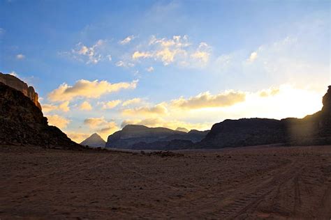 Wadi Rum Sunrise Stock Photos, Pictures & Royalty-Free Images - iStock