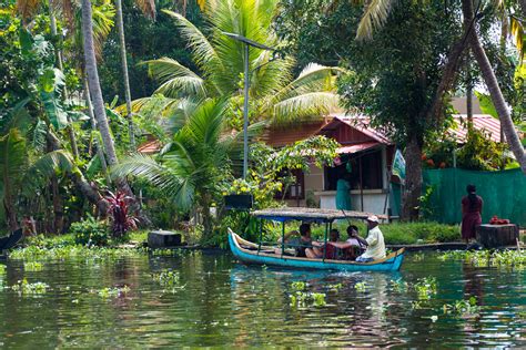 Guide to the Alleppey backwaters in Kerala - Lost with Purpose travel blog