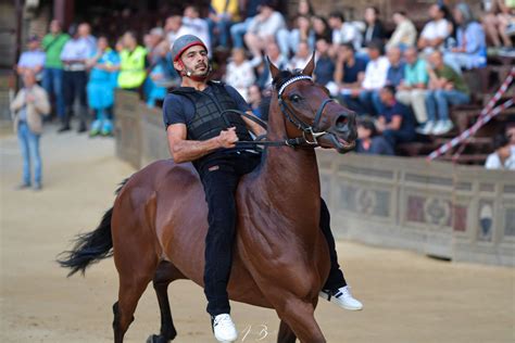 Palio di Siena 2 luglio 2023: prima giornata prove di notte - FOTO