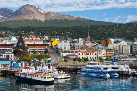 A Backpacker's Guide to Ushuaia, Argentina - Man Vs Globe