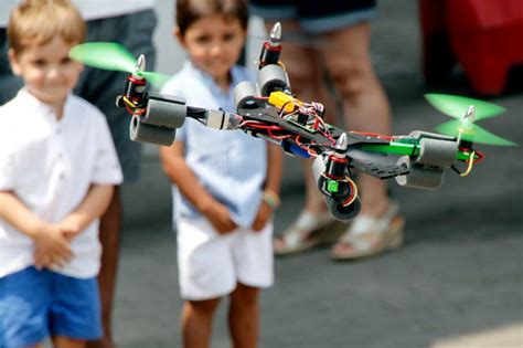 Drones Para Niños - Guía Sobre El Mejor Dron Para Niños