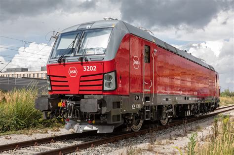 Vectron locomotive approved for operation in Denmark | Press | Company | Siemens