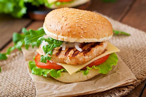 Hamburguesa de pollo rendidora | Recepedia