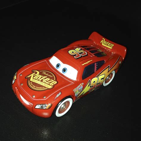 Dan the Pixar Fan: Cars: Whitewalls Lightning Mcqueen