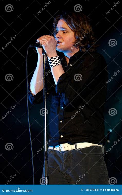 Keane ,Tom Chaplin during the Concert Editorial Photo - Image of ...