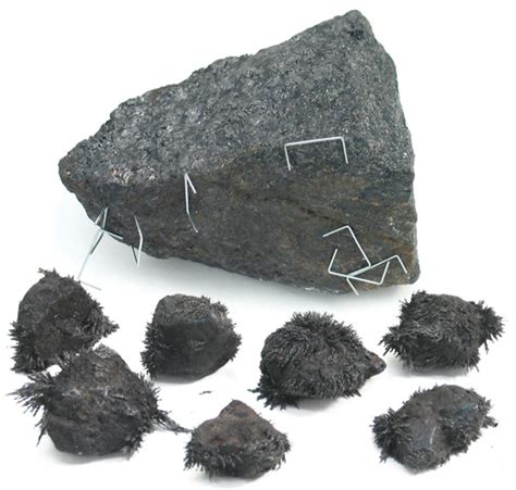 Naturally Magnetic Lodestone (Magnetite)