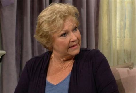 Y&R Spoilers Weekly Update: Traci’s Reunion, Phyllis Strategizes ...