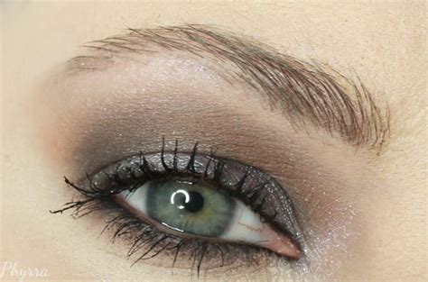 Best Eyeshadows to Enhance Blue Green Eyes | Blue green eyes, Eyeshadow ...