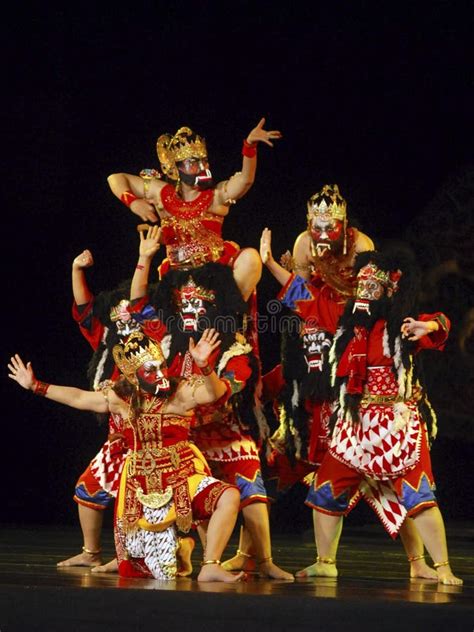 Wayang Wong Wayang Orang Javanese Dance Performance In Wayang Orang - Riset