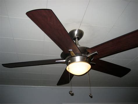 10 Tips for Choosing Bedroom Ceiling Fans - Warisan Lighting