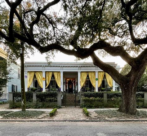 Four Reasons to Walk the New Orleans Garden District ⋆ Middle Journey