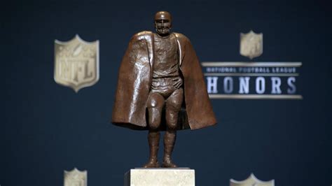 Walter Payton NFL Man of the Year Award 2022: Patrick Mahomes, Dak ...