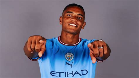 Man City sign defender Manuel Akanji from Borussia Dortmund for £15m ...