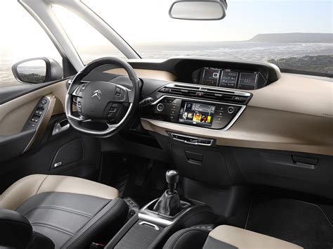 Stylish Interior of the Citroën C4 Picasso