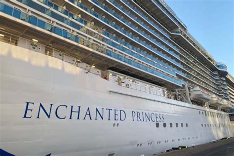 Princess Cruises | Enchanted Princess Balcony Cabin Review