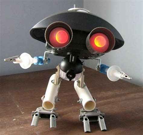 Seven Incredible Movie Robots Created Out of Recycled Junk | RecycleNation