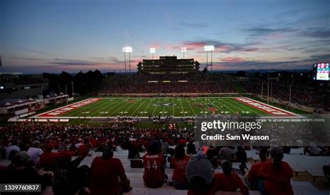 University Of New Mexico Football Stadium Photos and Premium High Res ...