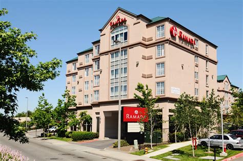 Ramada by Wyndham SeaTac Airport | Sea Tac, WA Hotels