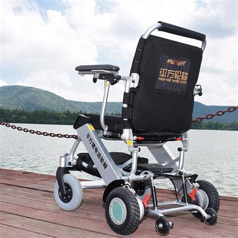 Lithium Battery 18KG Classic Foldable Electric Wheelchair For Elderly